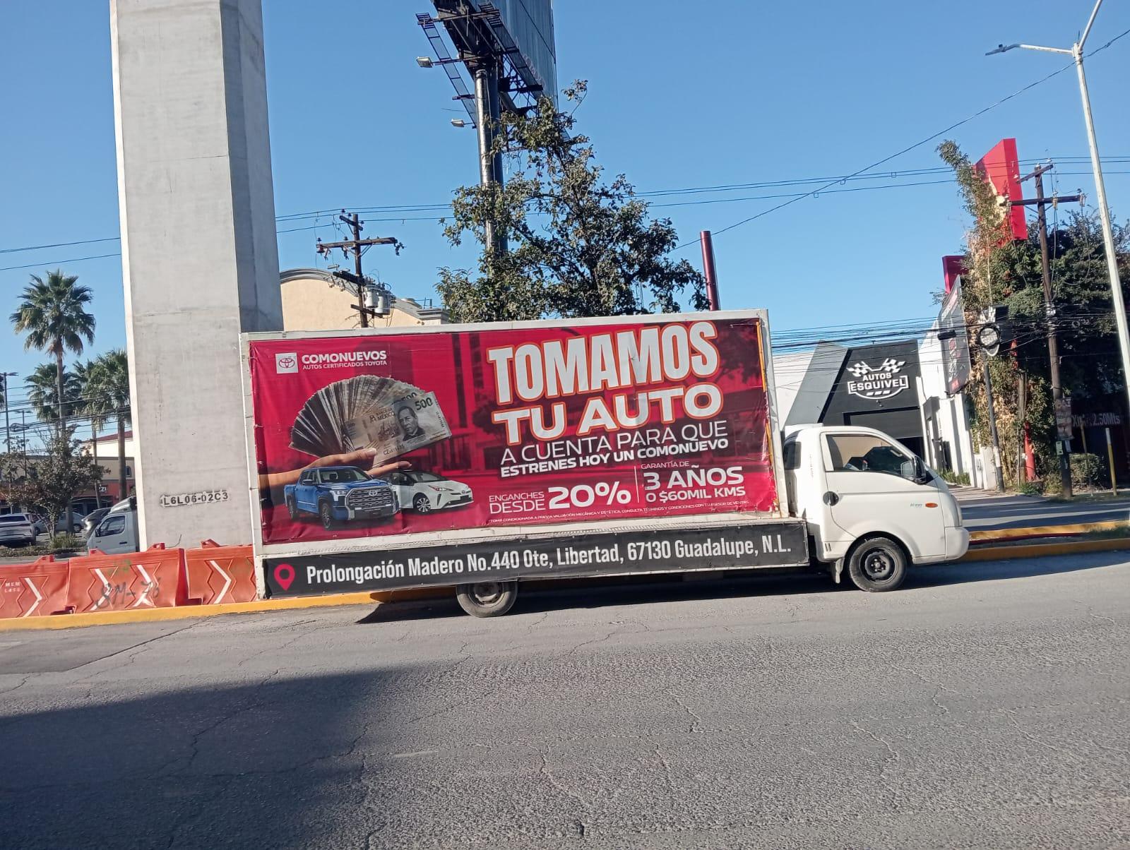 Valla móvil de alto impacto visual